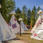 Luksusowy namiot Wioska Indiańska River Park *