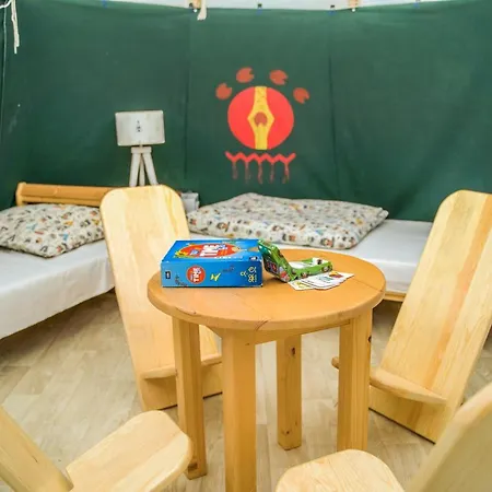 Wioska Indianska River Park ラグジュアリーテント