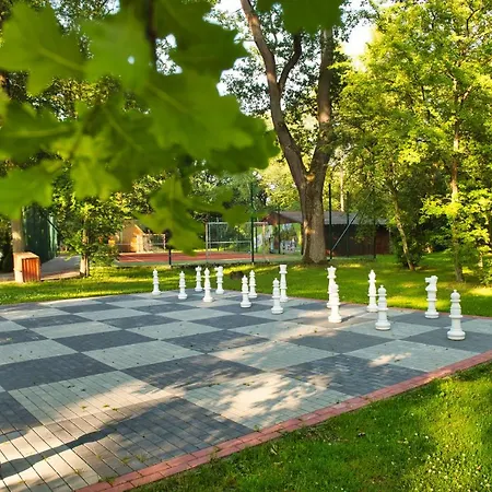 Wioska Indianska River Park ラグジュアリーテント ザトル